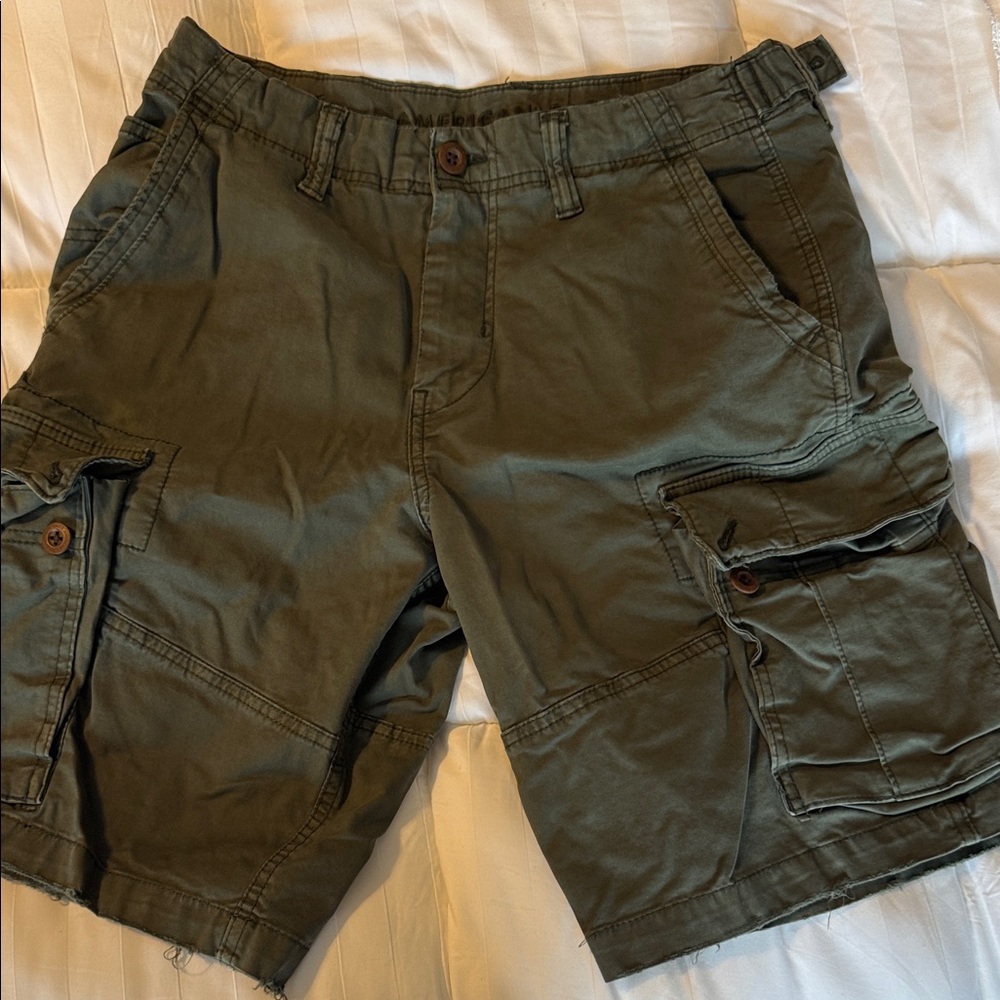 American Eagle Outfitters Olive Cargo Shorts